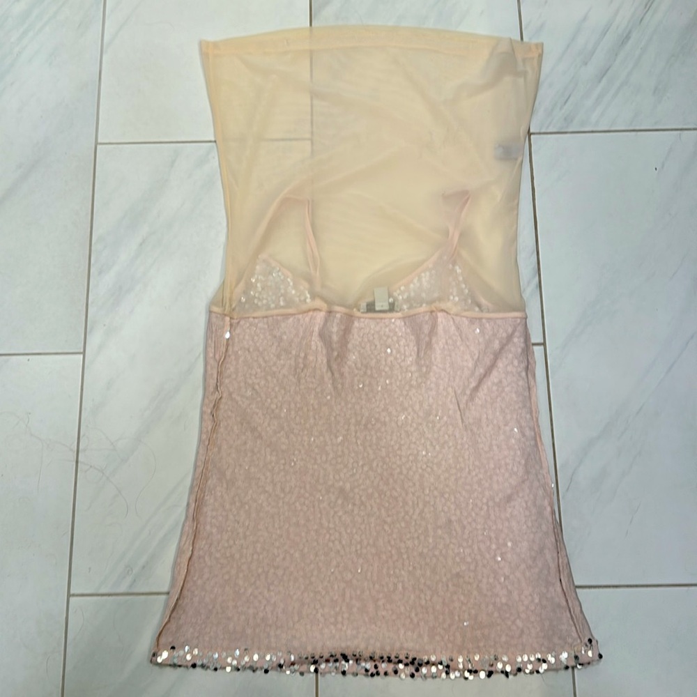 Boston Proper Silver/Beige Pink Sequin Tank Top Size Medium - Picture 2 of 2